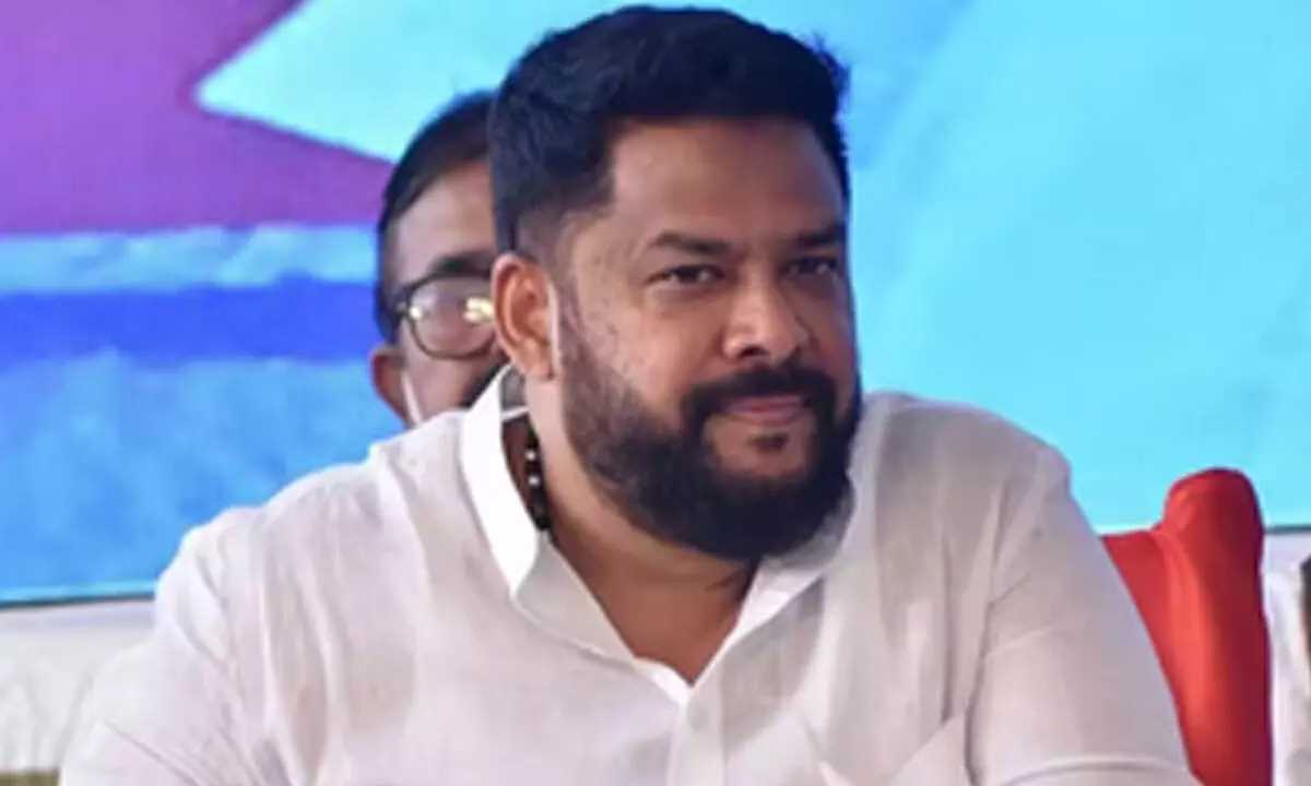 मैं निर्दोष हूं, जांच में मदद के लिए अपनी इच्छा से इस्तीफा दे रहा हूं : बी. नागेंद्र